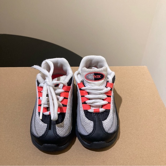 NIKE AIR MAX 95 5C - Picture 4 of 6